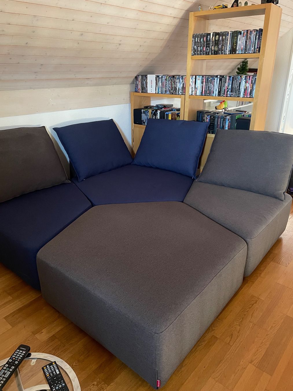 Livom Sofas: Livom modulares Sofa – Gebraucht aus Bülach von Flower_83 2