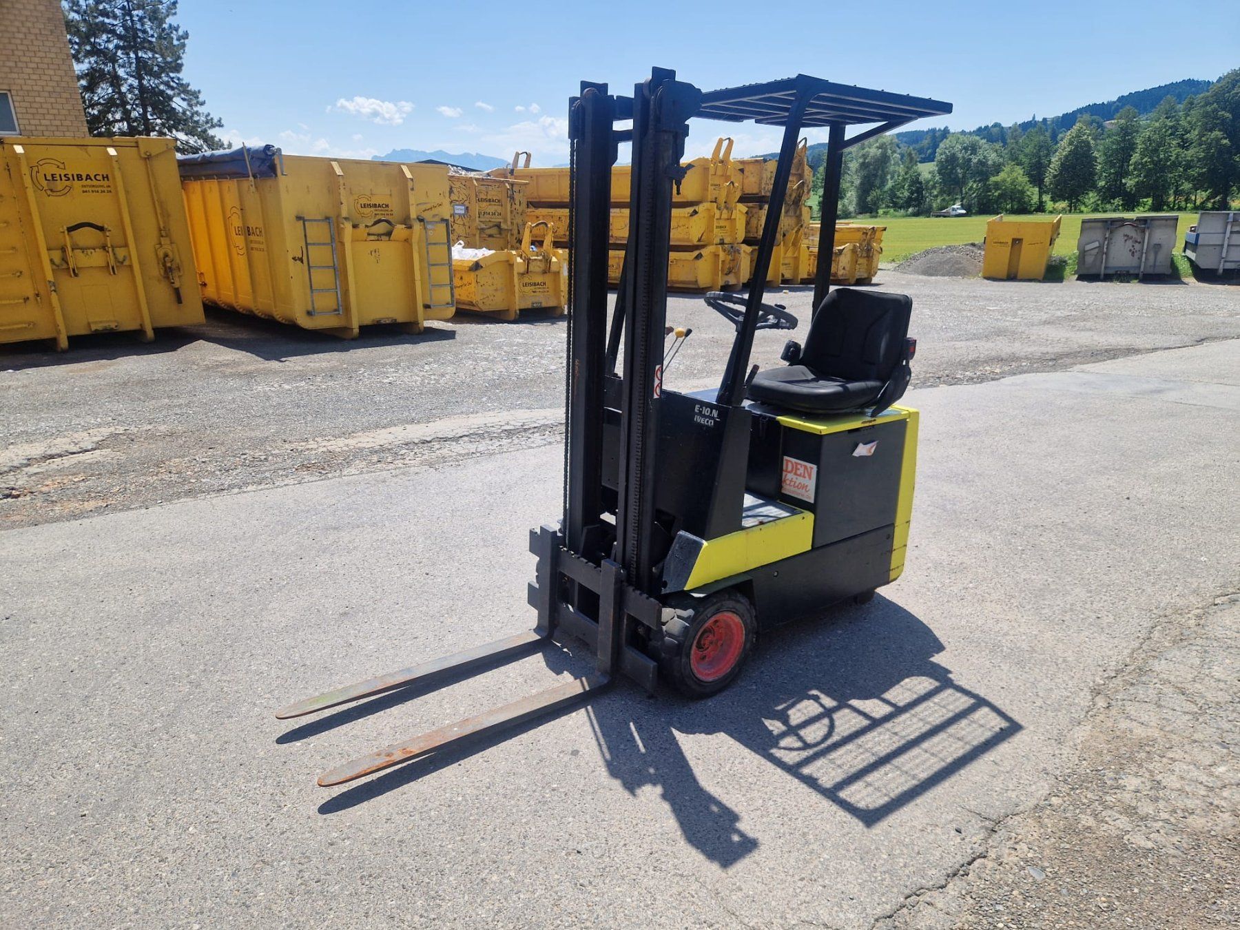 Carrelli elevatori e a forche: Elektrogabelstapler E 10 N – Difettoso da Hochdorf venduto da Honauer89 1