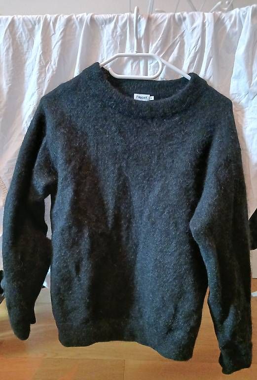 Pullover & Sweatshirts: Filippa K | schwarzer Pullover XS | Wolle & Alpaka – Gebraucht aus Zürich von pellybay