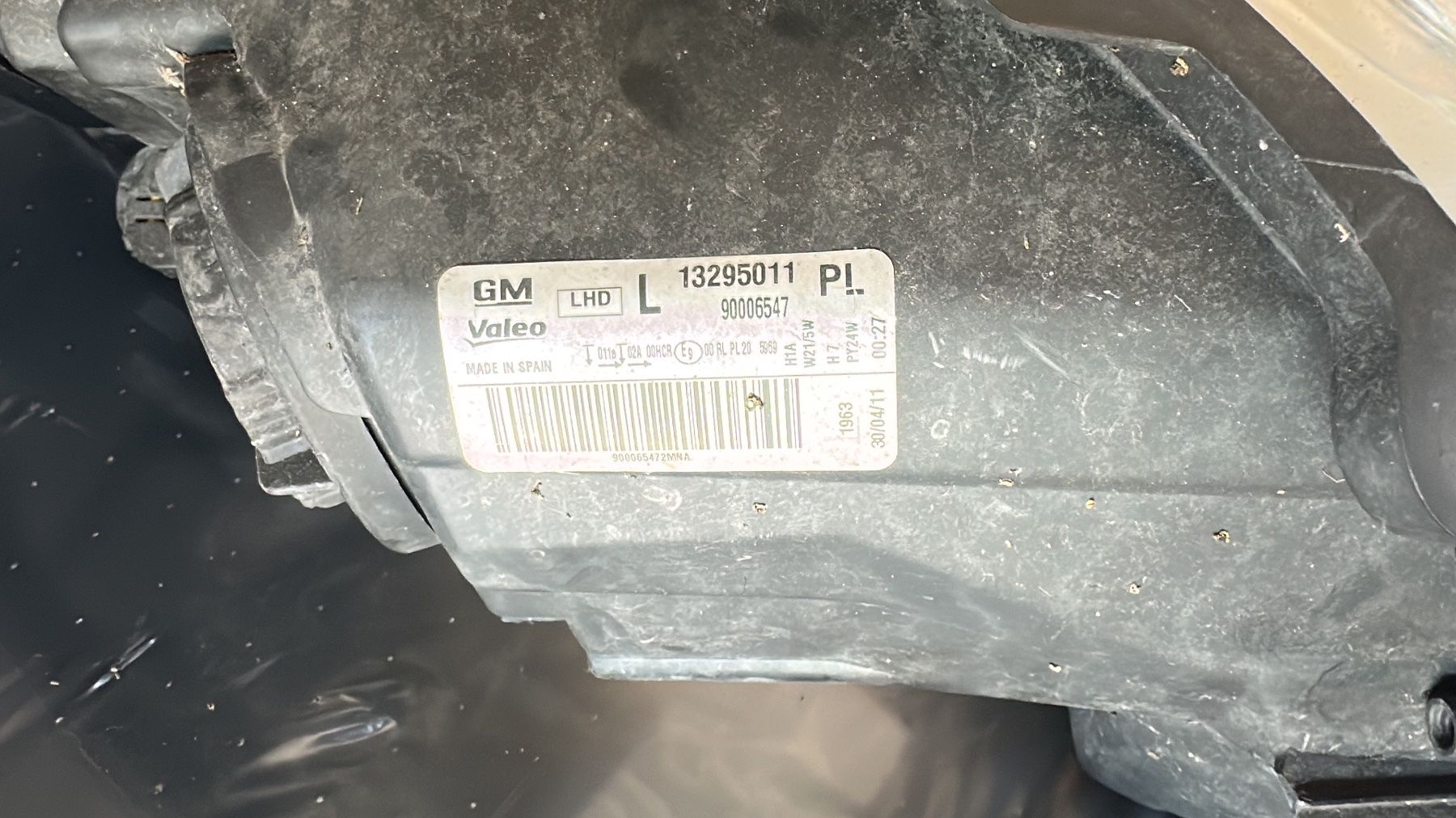 Opel Fari: Opel Corsa D Scheinwerfer links, gebraucht, – Usato da Oensingen venduto da 071089 7