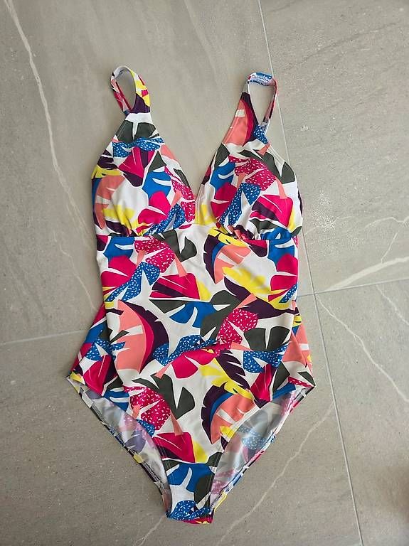 Costumi da bagno & Bikini: Badeanzug Bonprix Grösse 44 – Nuovo (secondo la descrizione) da Wängi venduto da Bibo4.
