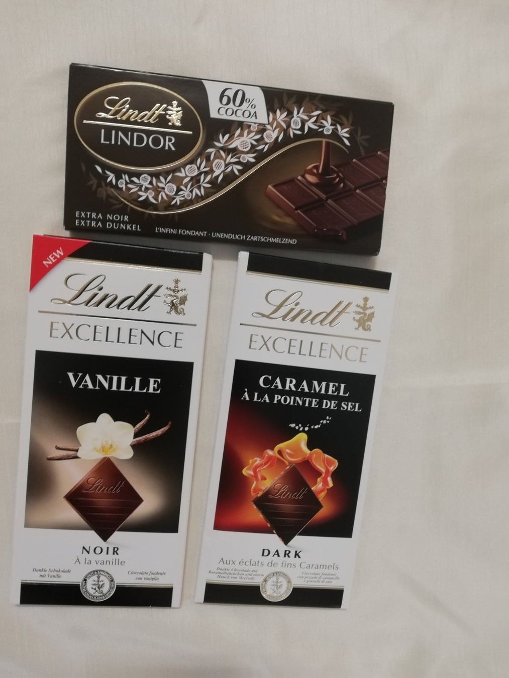 Lindt Cibi & Specialità: Lindt Schoggi 3Stück – Nuovo (secondo la descrizione) da Untersiggenthal venduto da Marlen59