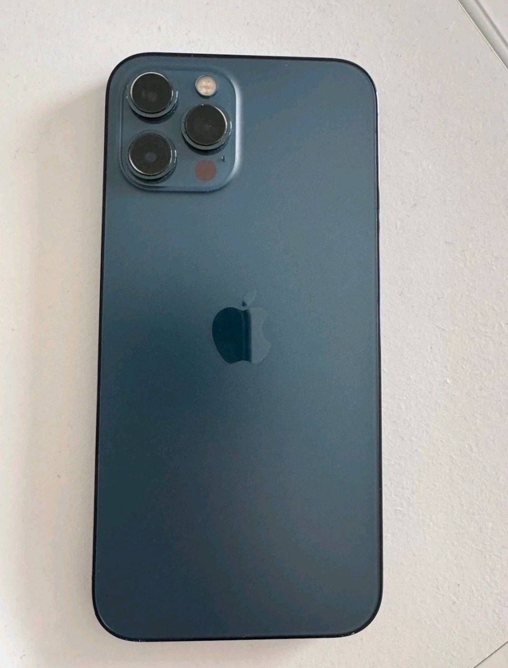 Apple Telefoni cellulari / Smartphones: iPhone 12 Pro Max (512GB) Akku 95% – Usato da Luzern venduto da Waince786 1