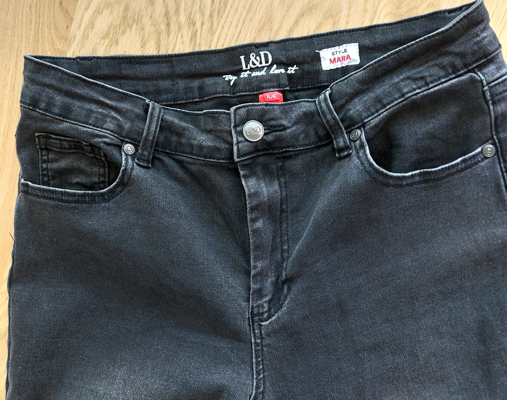 Jeans: Danenjeans – Nuovo (secondo la descrizione) da Bellach venduto da bri_m8rs 1