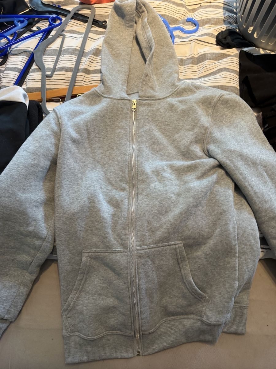 Giacche: Zip hoodie – Usato da Reinach BL venduto da lorena.ate167