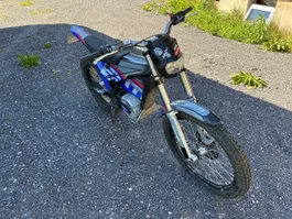 Zu Verkaufen  E-Trail Bike