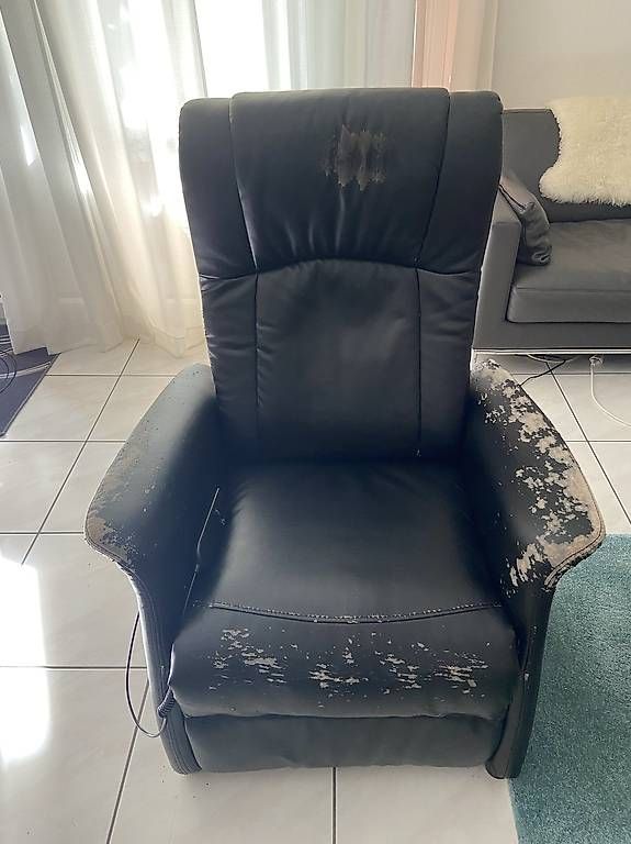 Fauteuils: Relaxsessel mit Aufstehfunktion elektrisch – D'occasion à Zürich par ragusa45