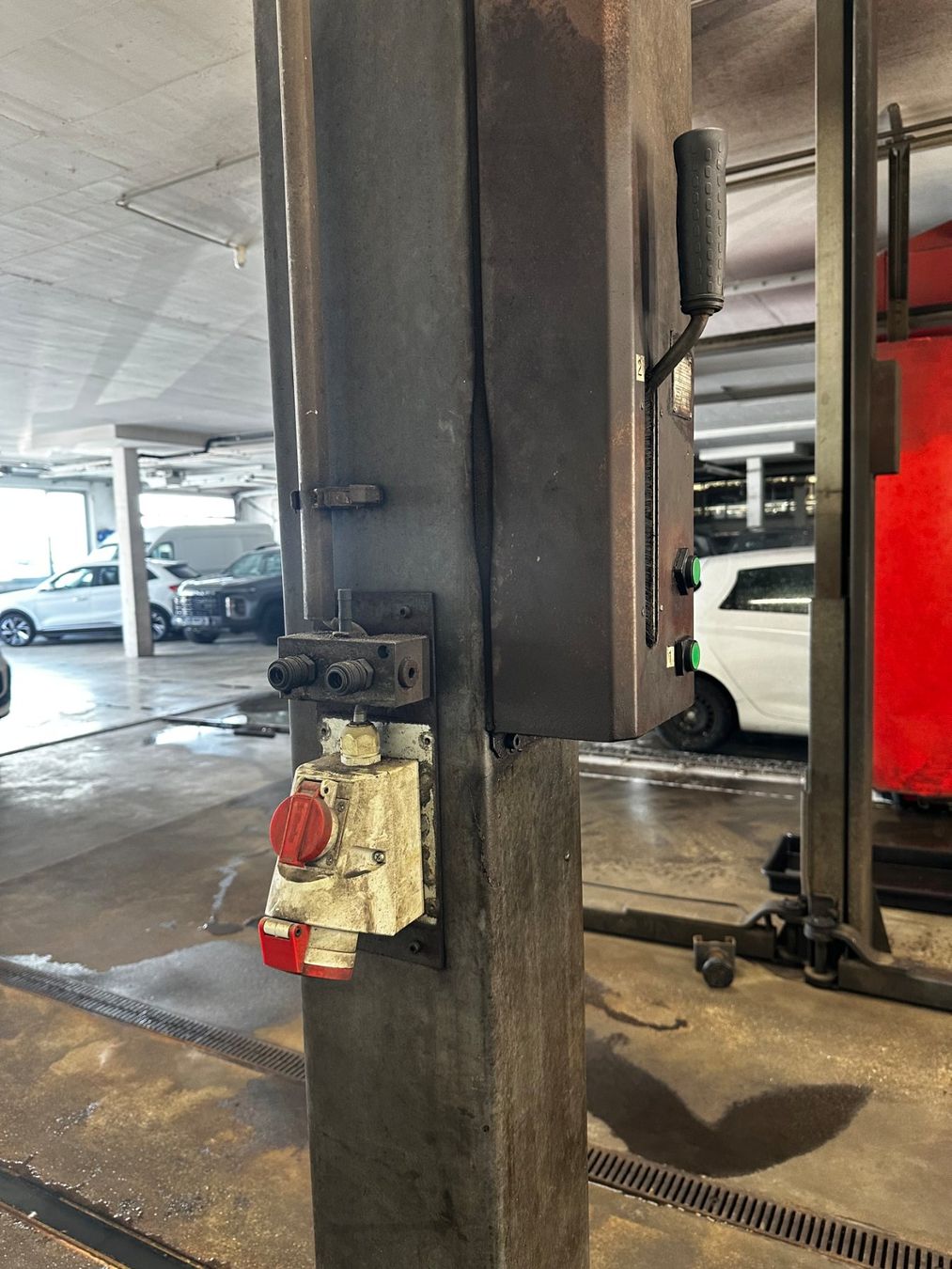 Hebebühne & Wagenheber: Auto Hebebühne Nussbaum – Gebraucht aus Wittenbach von GKAG.Wittenbach 3