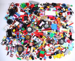 1.5 kg. Legoteile mit Minifiguren