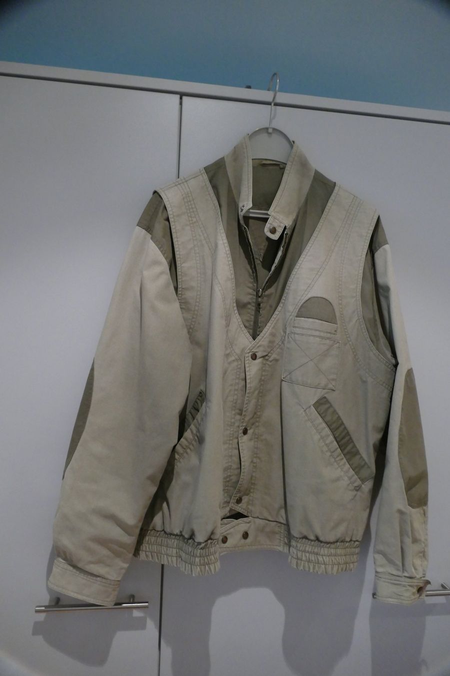 Jacken: Jacke – Gebraucht aus Dietlikon von kes_j6d7 2