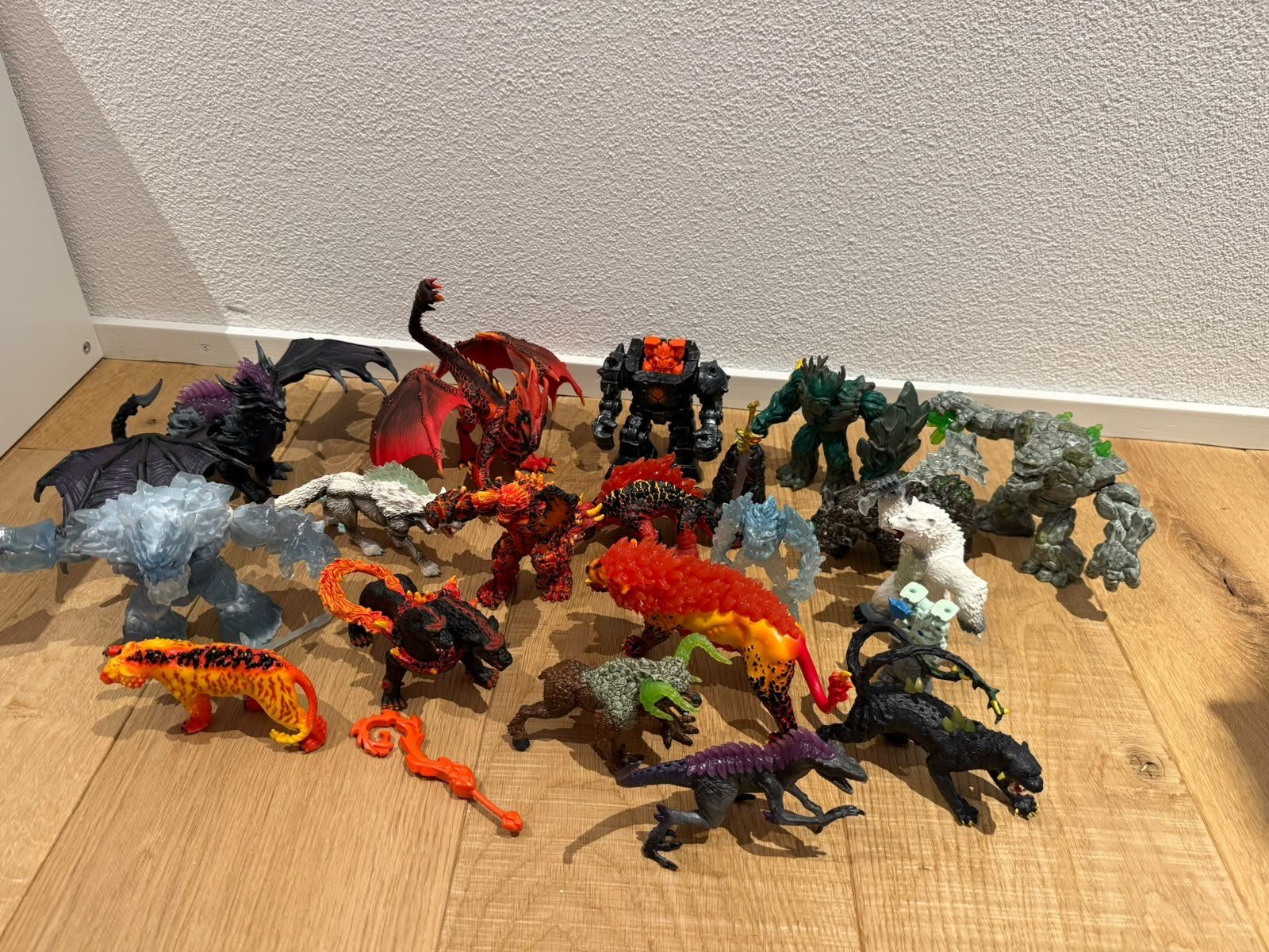Schleich Statuette: Schleich Eldrador - Set mit Drachen & Monstern – Usato da Neerach venduto da Locito02 1