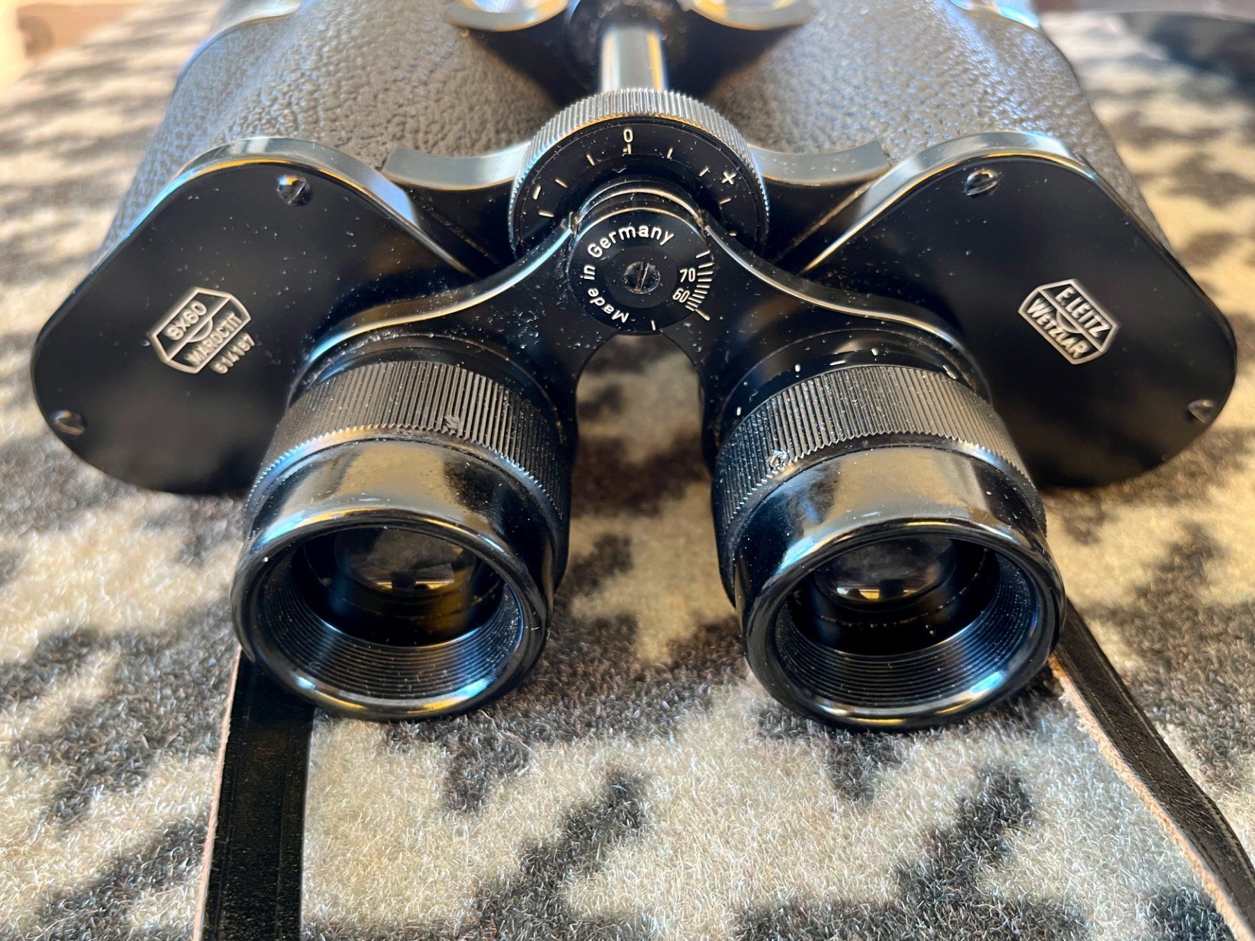 Leica Binocoli: Leitz Wetzlar Fernglas Marocit 8x60 mit Köcher. – Usato da Zürich venduto da Dmbz 2