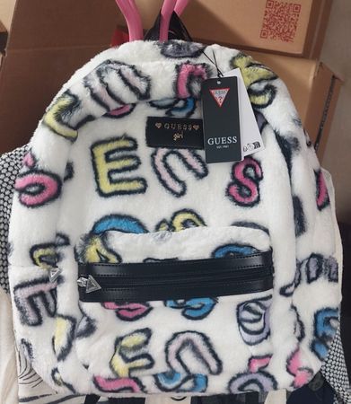 Guess Girl Rucksack Neu mit OVP ungetragen!