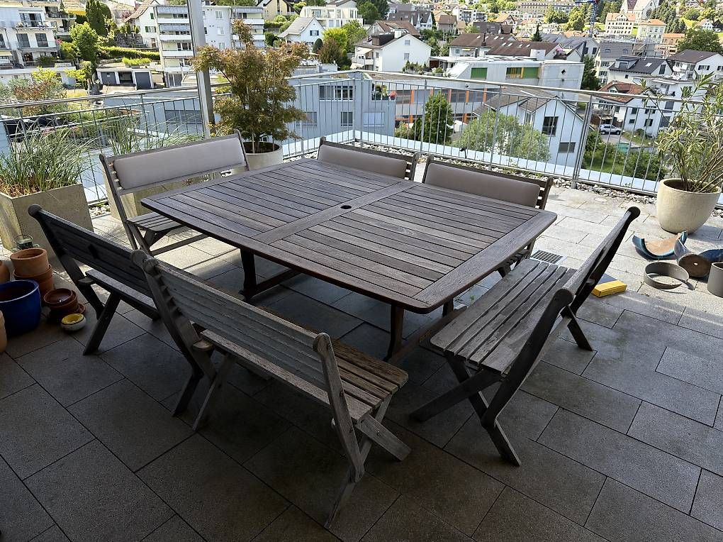 Tische: Gartentisch zu verkaufen – Gebraucht aus Richterswil von ski_7ffp 1