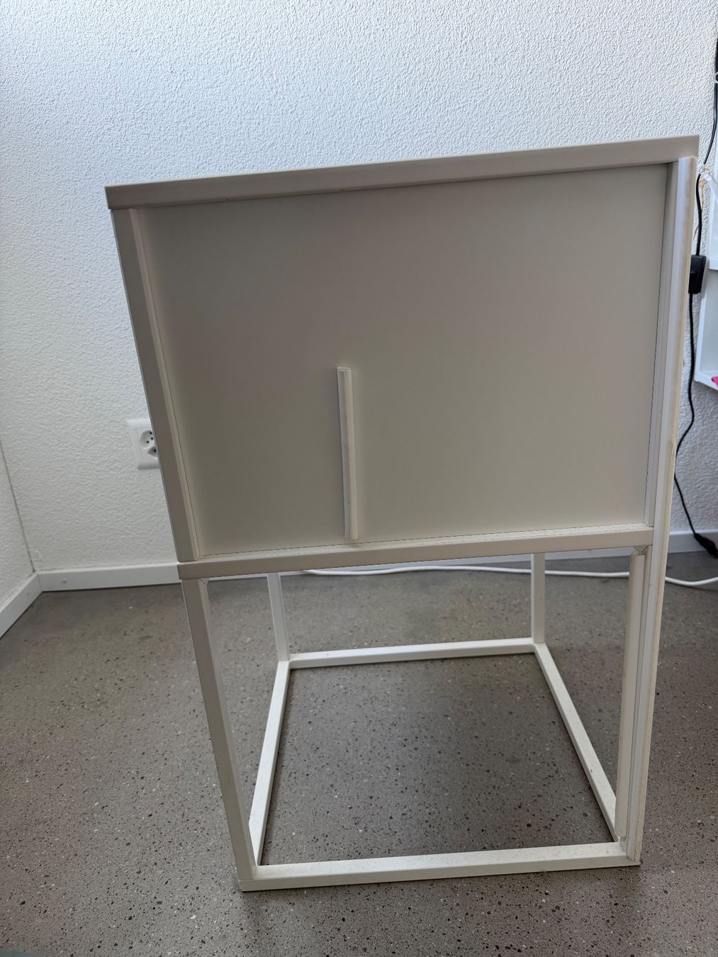 Comodini: 1 Nachttisch Vikhammer – Usato da Waltenschwil venduto da Shira4 5