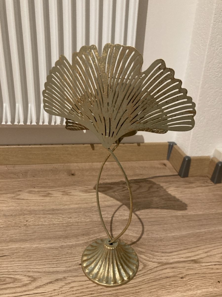 Portacandele: Teelicht Blüte mit goldenen Lack – Usato da Selzach venduto da SB09