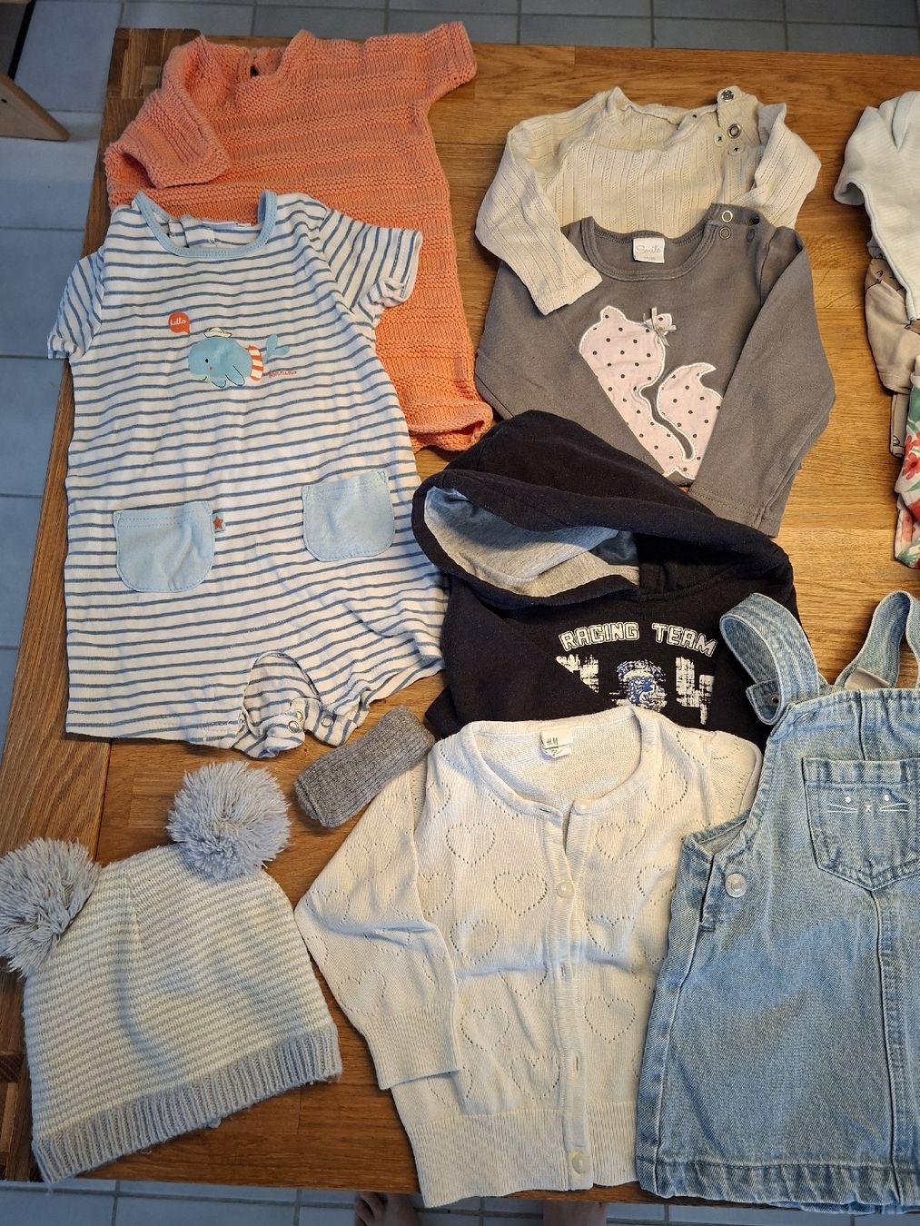 Lotti & Set di vestiti: Kinderkleider-Set 20 Teile Gr. 74/80 – Usato da Oberrohrdorf venduto da Ginaja 1