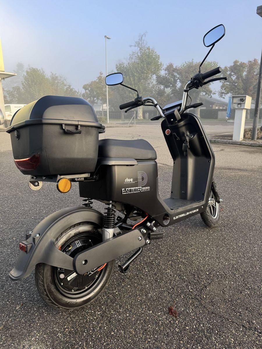 Scooters: Elektroroller NEU – Neu und originalverpackt aus Bad Zurzach von classic769 3
