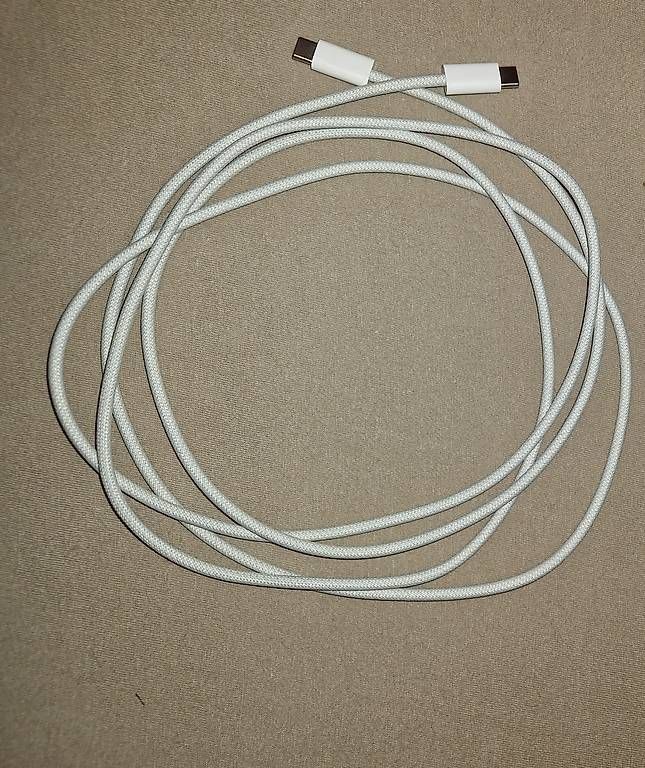 Cavi: USB-C zu USB-C Ladekabel- 2 Meter – Usato da Rafz venduto da nus_dr2n 1