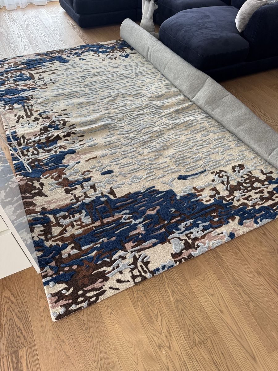 Teppiche: Handgefertigter Wollteppich, 290x300cm – Neu und originalverpackt aus Uetikon am See von happywishes