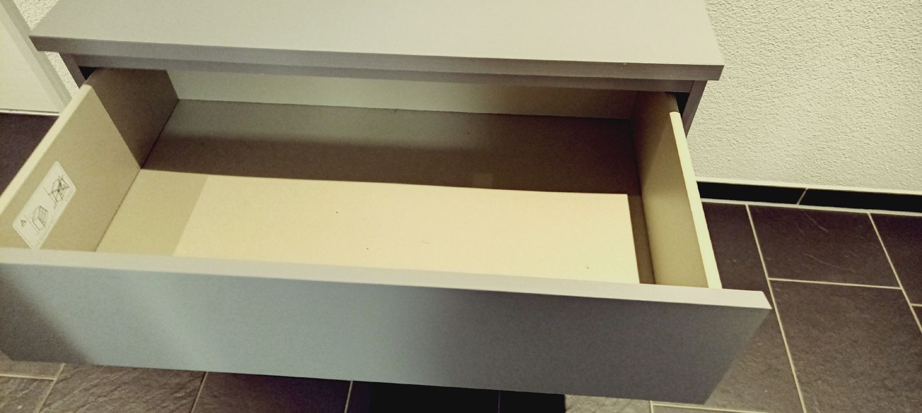 Commodes: Kommode Ikea mit drei Schubladen grau  – D'occasion à Emmen par Mocck 2