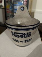 Nestlé 1881-1981: Pot mural vintage en céramique rare! (57)