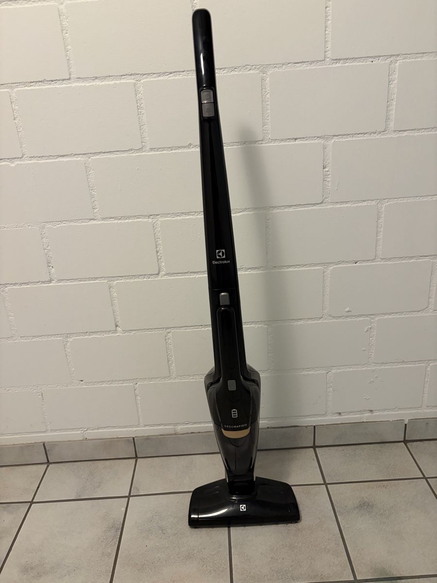 Electrolux Staubsauger & Zubehör: Electrolux Rapido Handstaubsauger  – Gebraucht aus Güttingen von jos_787s
