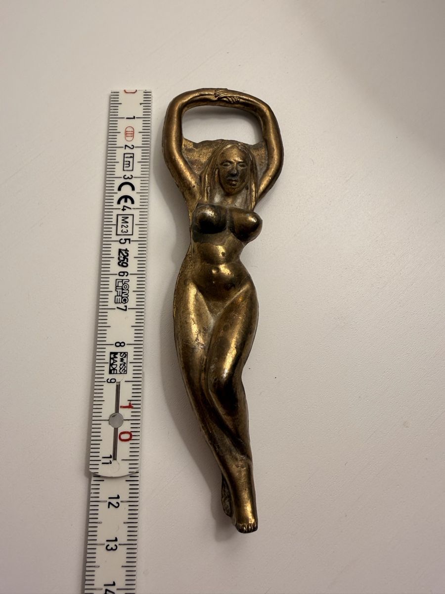 Flaschenöffner & -verschlüsse: Vintage Flaschenöffner Figur aus Messing – Gebraucht aus Rorschach von nan_8rts 1