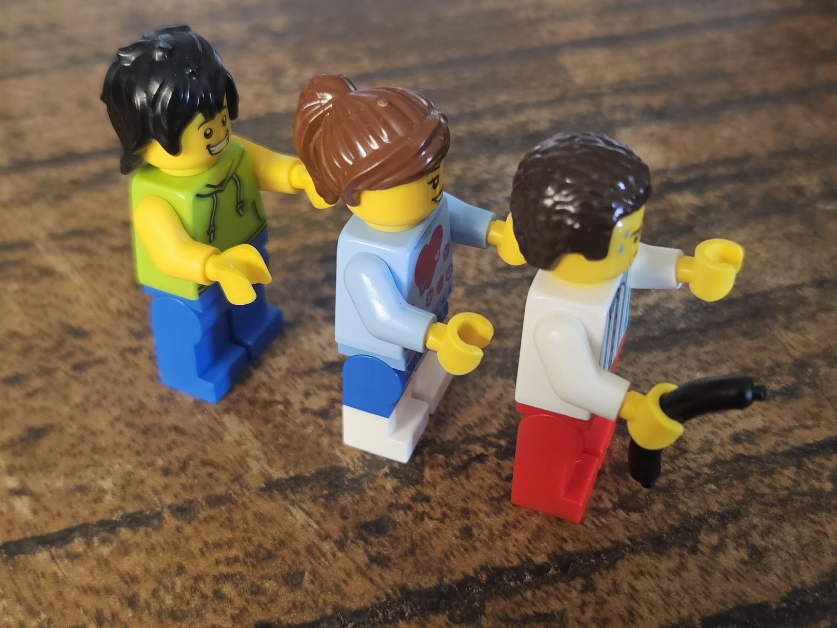 Lego Kit di costruzioni: lego lot de 3 figurines  – Usato da Confignon venduto da Ecrofigs 3