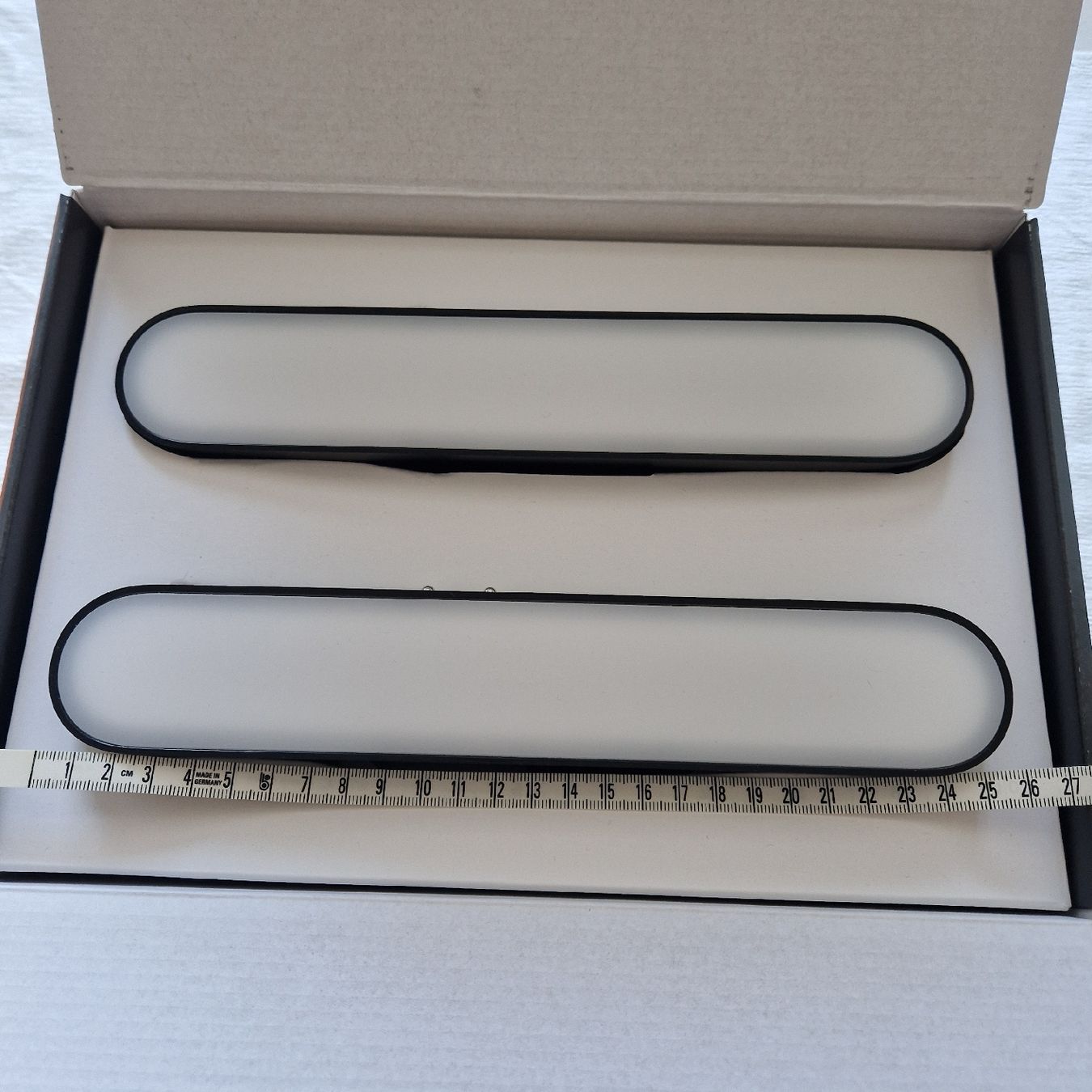 Philips Lampes: Philips Hue Play light bar base unit – D'occasion à Niederrohrdorf par Nicole430 2