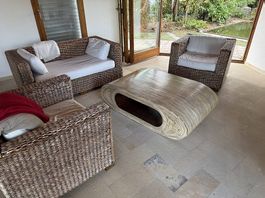 Designer Salontisch aus Rattan