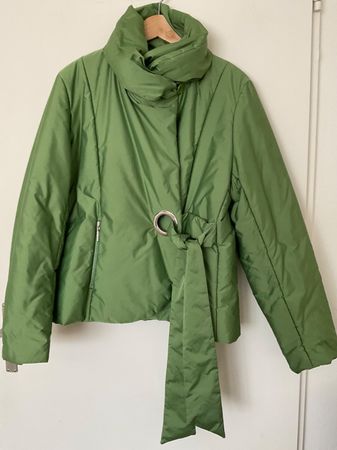 AIRFIELD warme Jacke Gr 40 it. 44 frisches Grün