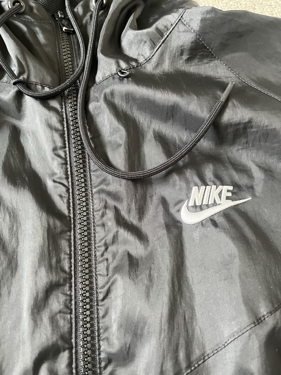 Nike Giacche: Nike Sportswear Windrunner Trainingsjacke – Usato da Mönchaltorf venduto da Rofi7 1