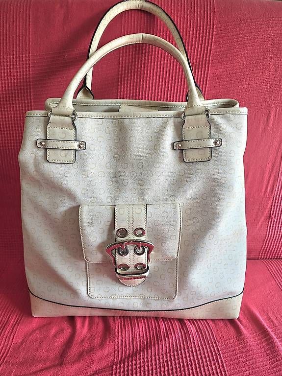 Guess Taschen für Damen: Guess Handtasche Large ungetragen – Gebraucht aus Dietikon von natigi