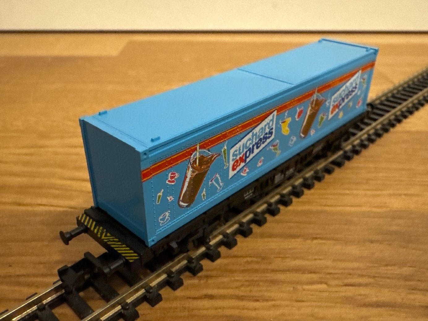 Fleischmann Modelleisenbahnen: Fleischmann Containerwagen „Suchard Express“ – Neu (gemäss Beschreibung) aus Schlierbach von Look8 2