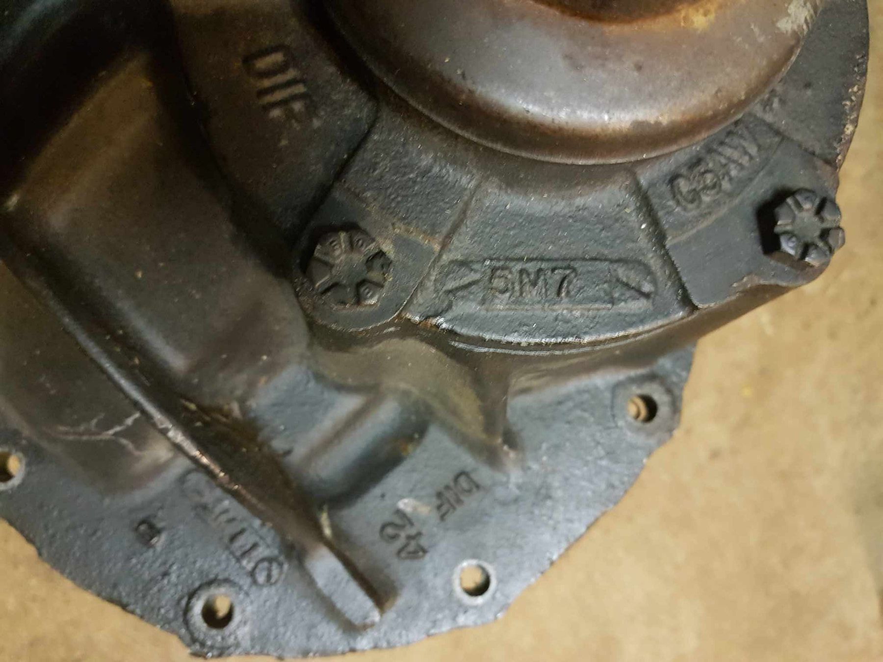 Ford Tutti pezzi di ricambio auto: Ford Hinterachs Differenzial – Usato da Niedergösgen venduto da usc_2h5n 5