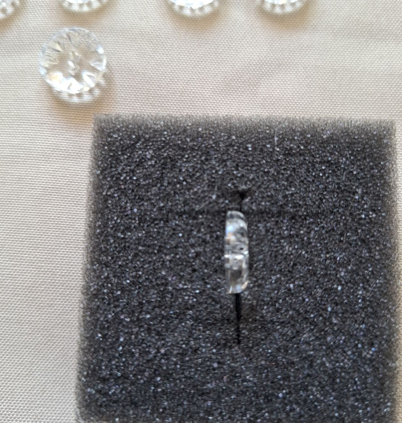 Knöpfe: 14 Glasknöpfe transparent, 14 mm. – Gebraucht aus Dietikon von Hirschkopf 3