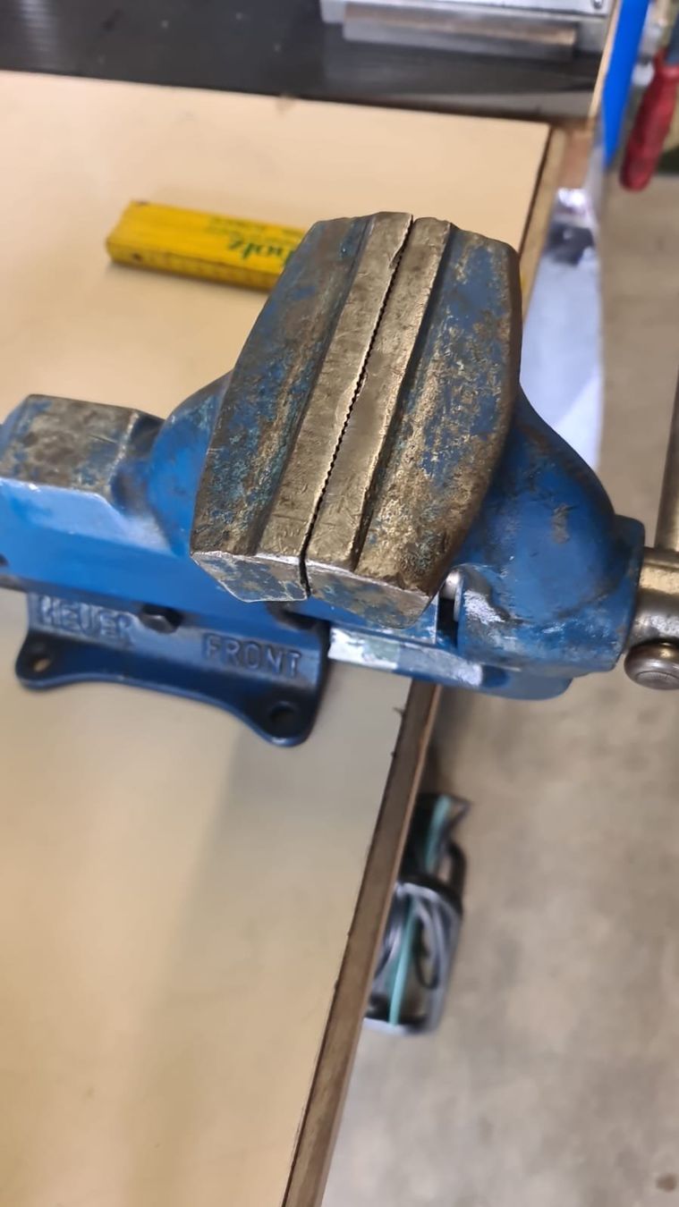Tous les outils: Schraubstock – D'occasion à Egerkingen par ogi3131