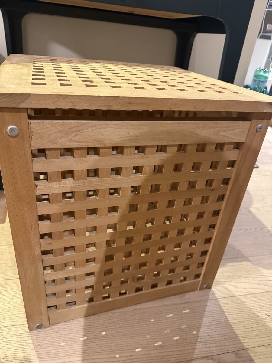 Altro in Decorazioni & Accessori: Wooden box with lid – Usato da Dietlikon venduto da lot_rel 3