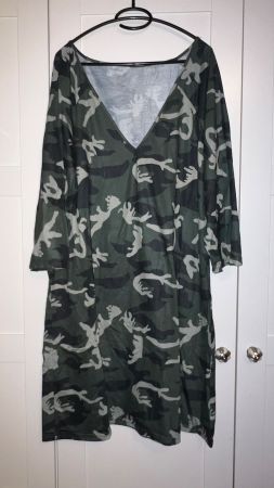 • Camouflage Tunikakleid/Kleid •
