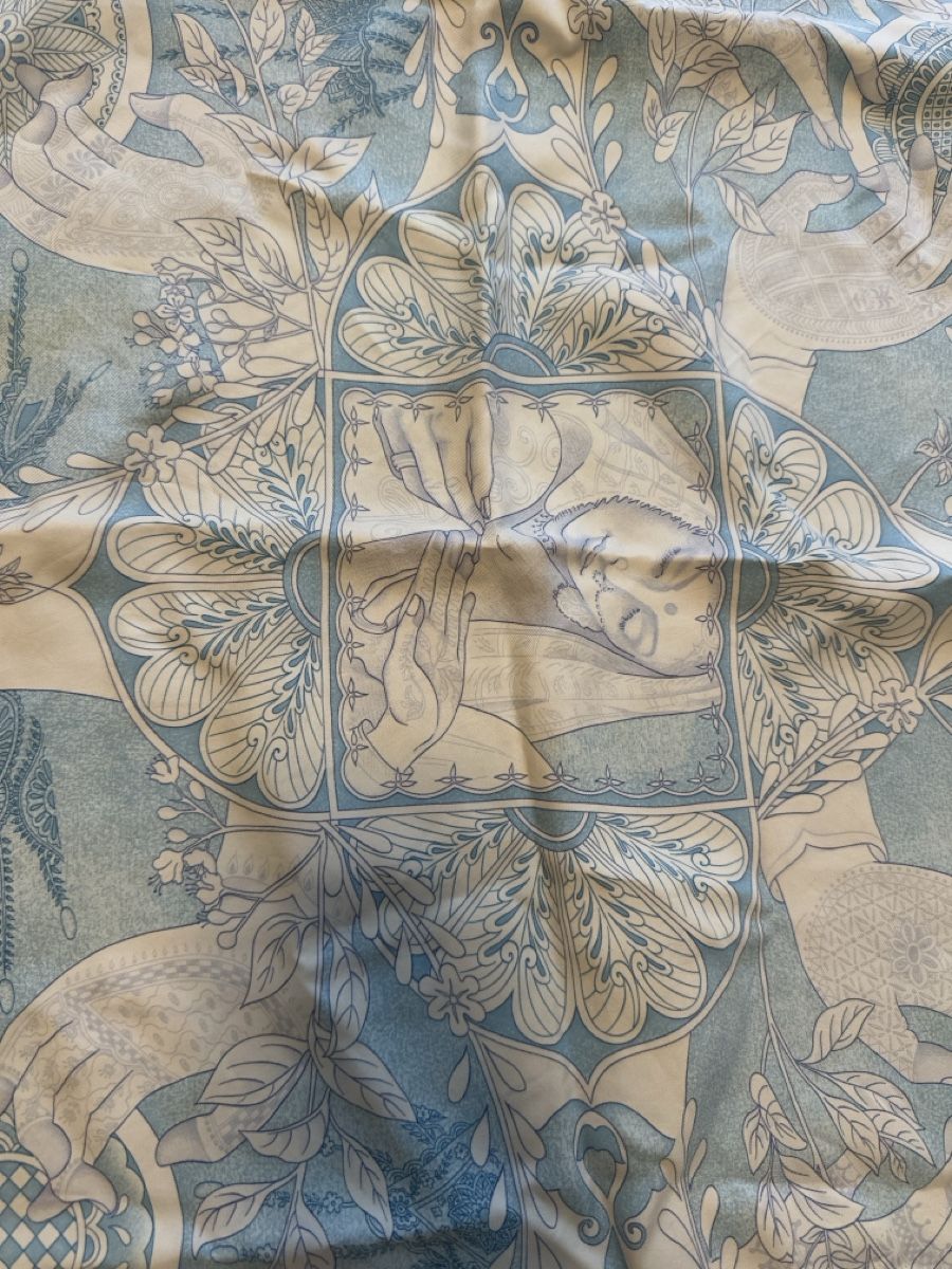 Hermès Foulards, Tücher & Schals: Carré Hermès – Gebraucht aus Zollikon von Tropfenweibel 1