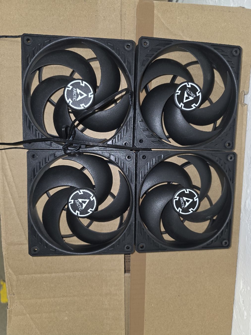 Ventilatori: PC Ventilator Arctic P12 PWM PST – Usato da Wettingen venduto da Thegameschweiz 2