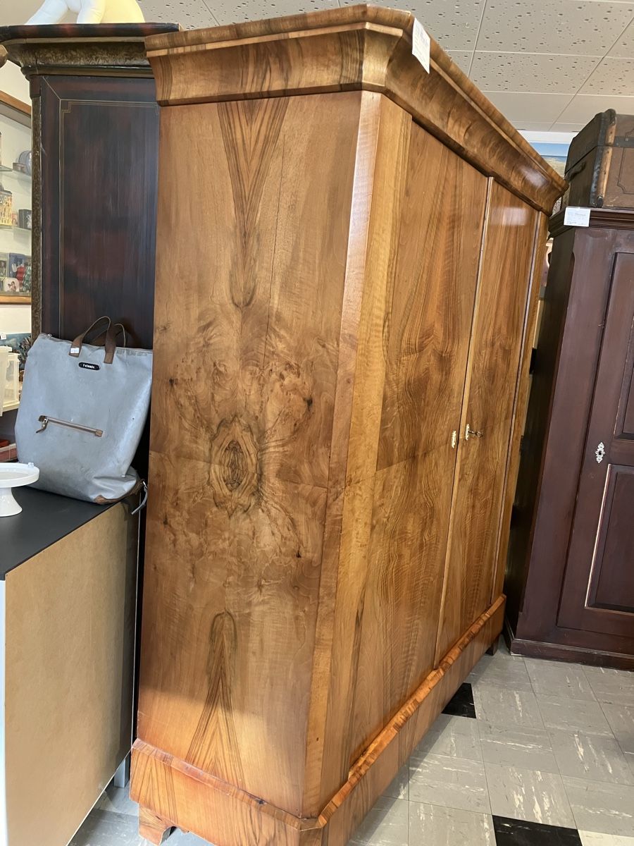 Armadi: Biedermeier Nussbaum Schrank +++ Aktion +++ – Usato da Erlenbach im Simmental! venduto da Simmentaler-Perlen 8