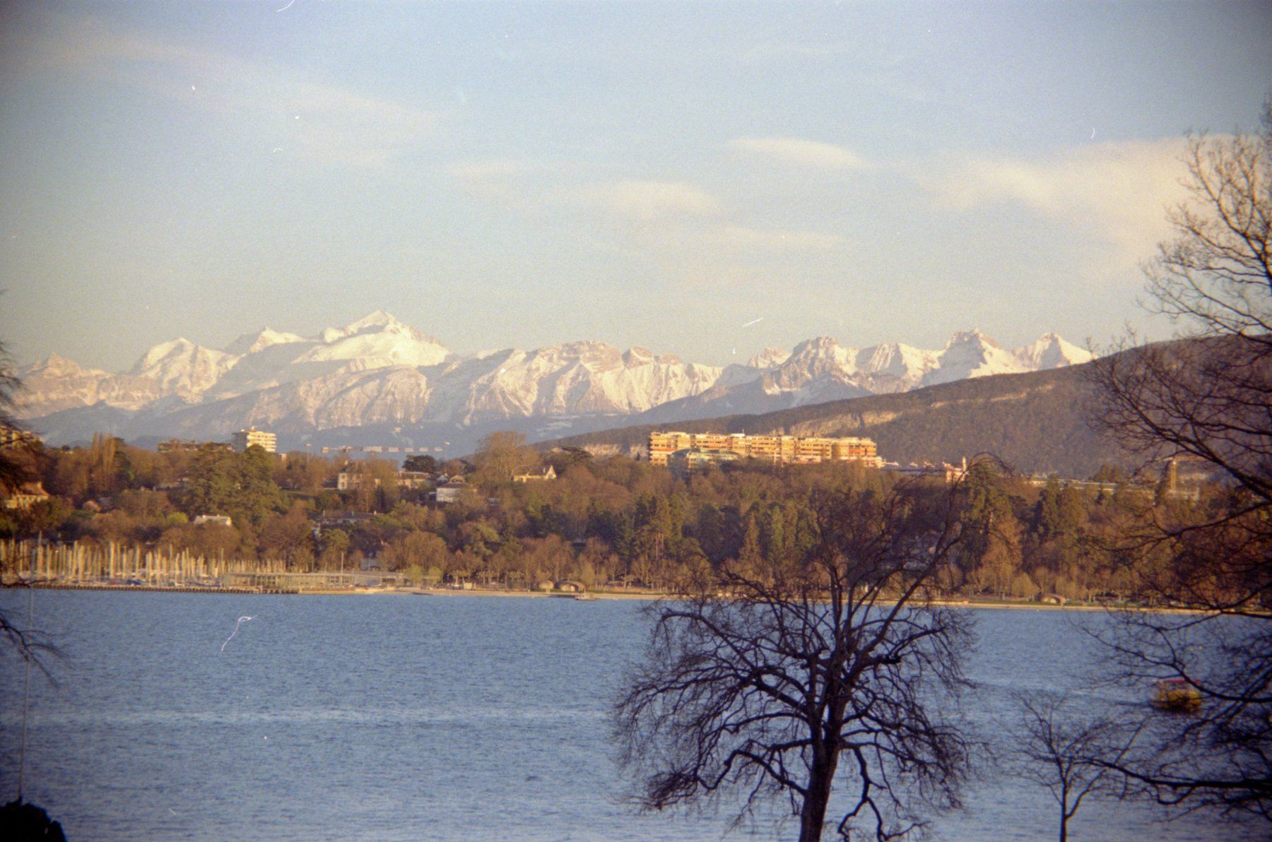 Canon Fotocamera: Canon EOS 600 – Usato da Petit Lancy venduto da gil_hr6v 9