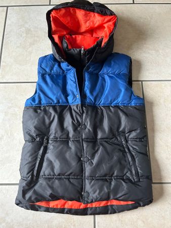 NEU - Gilet von CHAPTER, wattiert, schwarz-blau-orange, Gr.S