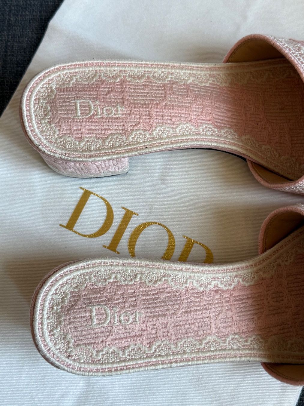 Scarpe da donna: Dioramour Dentelle Heeled Slide – Usato da Luzern venduto da sas_r89l 3