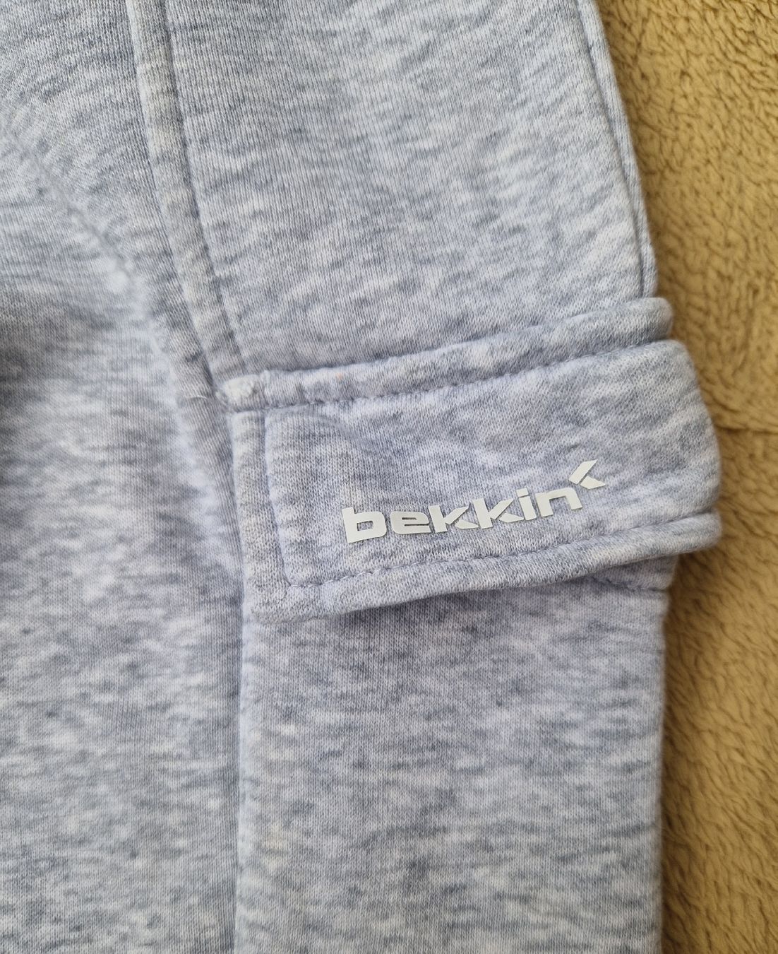 Pantaloni: Bekkin Cargo Freizeithose 134, Hellgrau (Mängel) – Usato da Muri b. Bern venduto da rol_xtf8 1