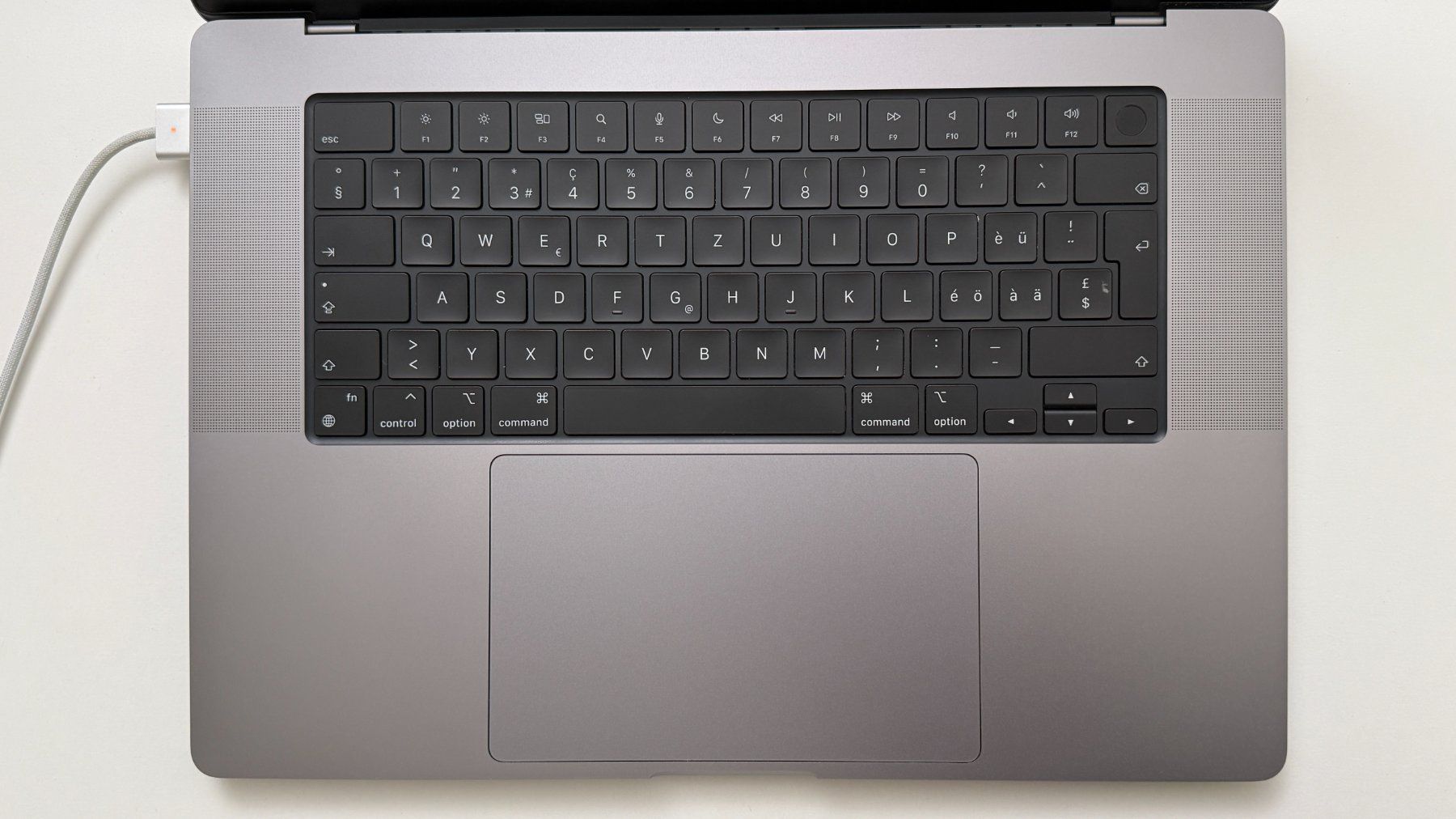 Apple Notebook: MacBook Pro 16 M1 Max, 32GB RAM, 1TB SSD – Usato da St. Gallen venduto da WeNeedTheSub 4