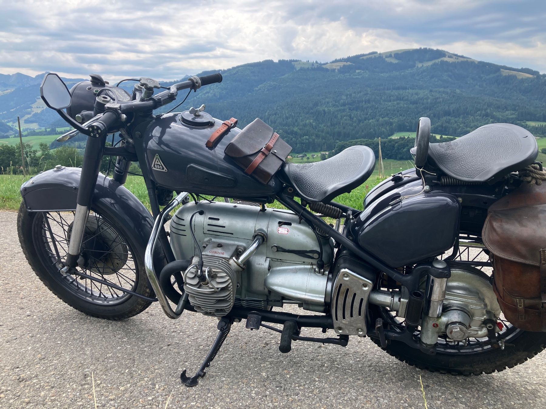Condor Sonstige: Condor 580 – Gebraucht aus Rechthalten von boxed