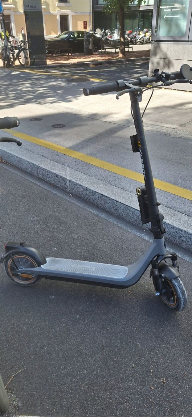 Kickboard: Trottinette électrique hikerboy Curtis Plus – Gebraucht aus Genève von tojay01